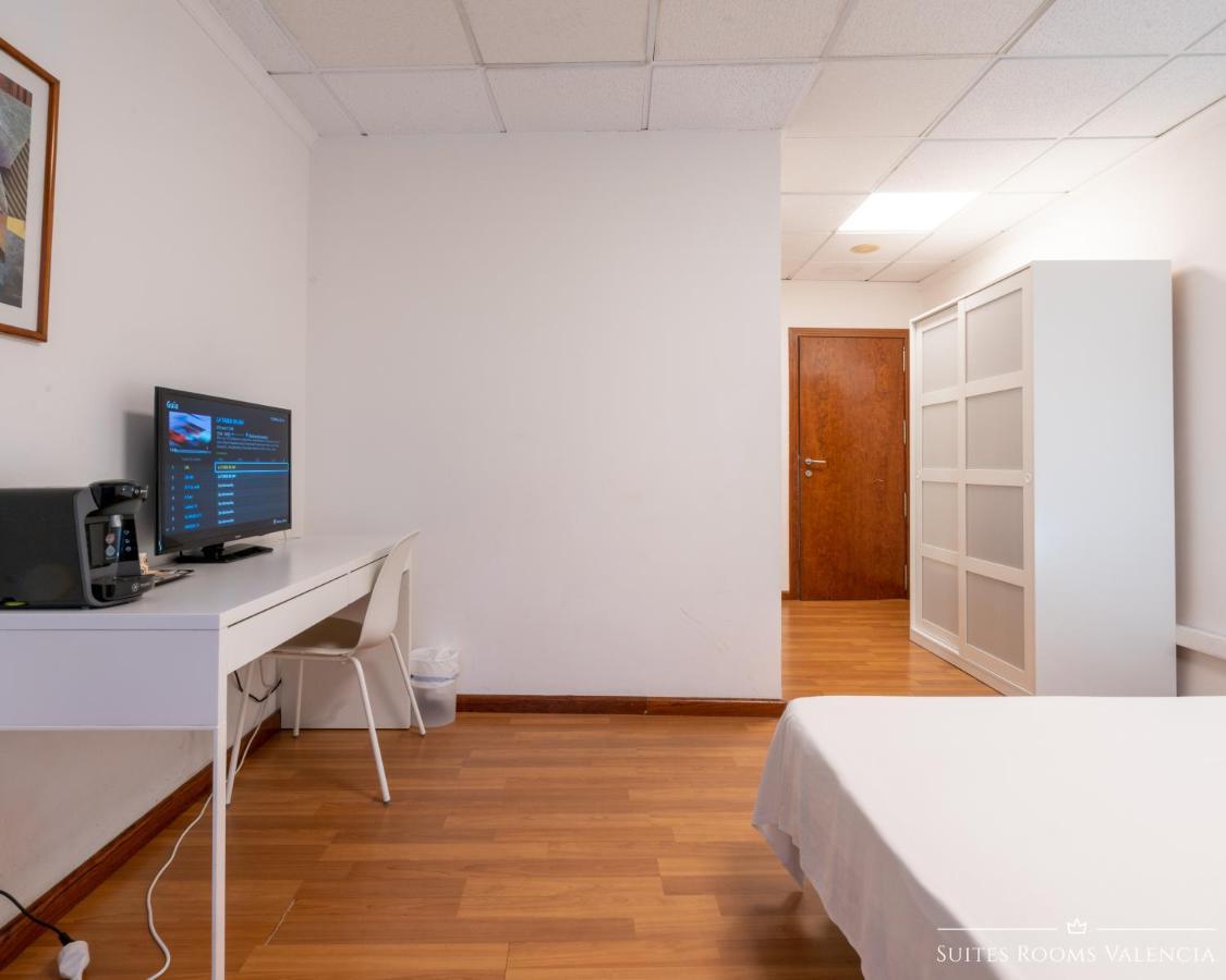 Suites Rooms Валенсия Экстерьер фото