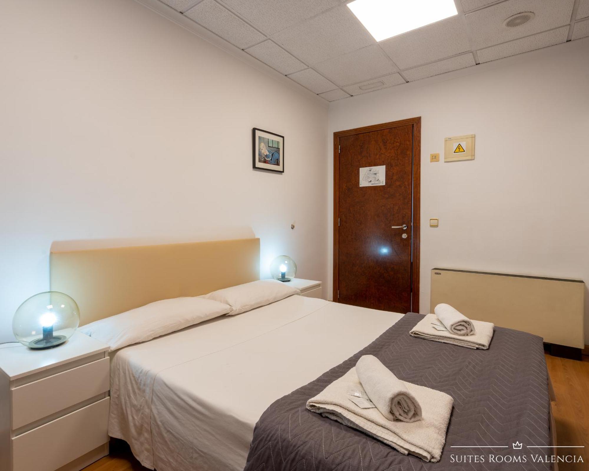 Suites Rooms Валенсия Экстерьер фото